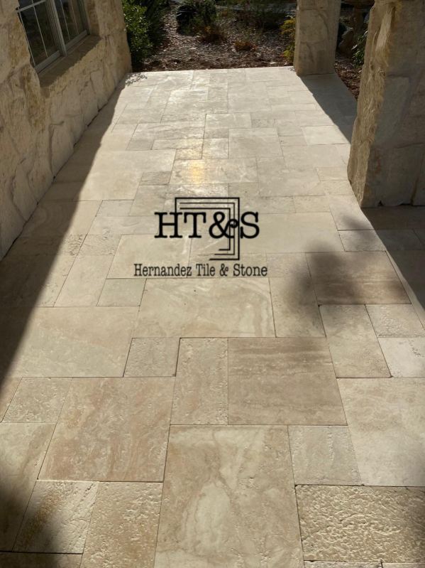 glass tile bathroom wall